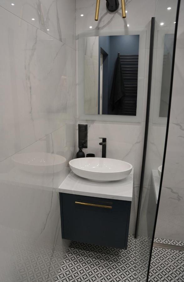 Apartamenty METRO TARGÓWEK 27 Varsovia Exterior foto