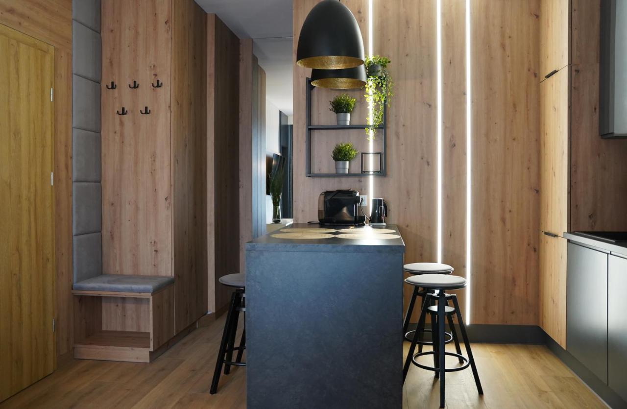 Apartamenty METRO TARGÓWEK 27 Varsovia Exterior foto