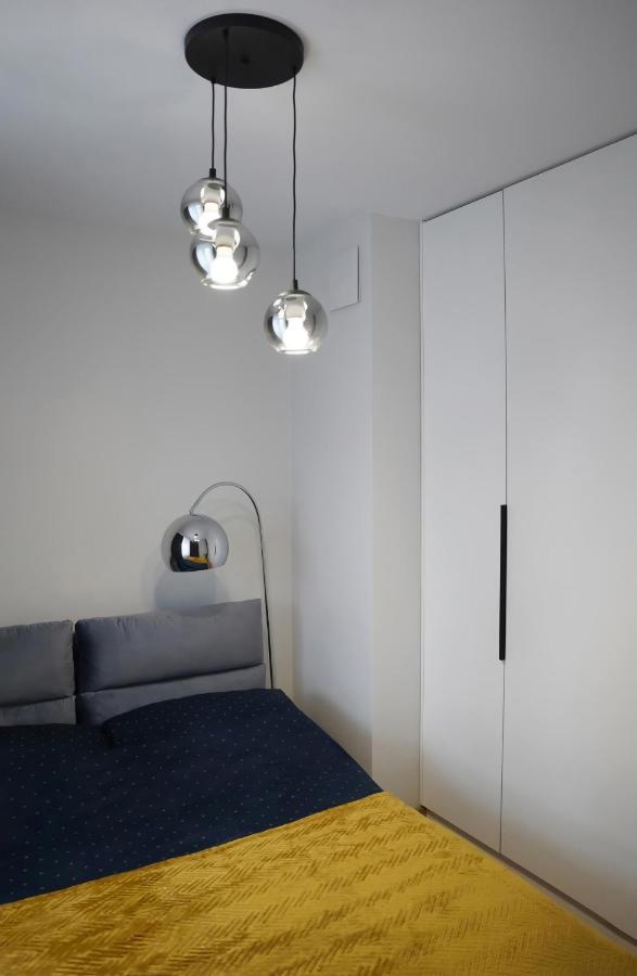 Apartamenty METRO TARGÓWEK 27 Varsovia Exterior foto