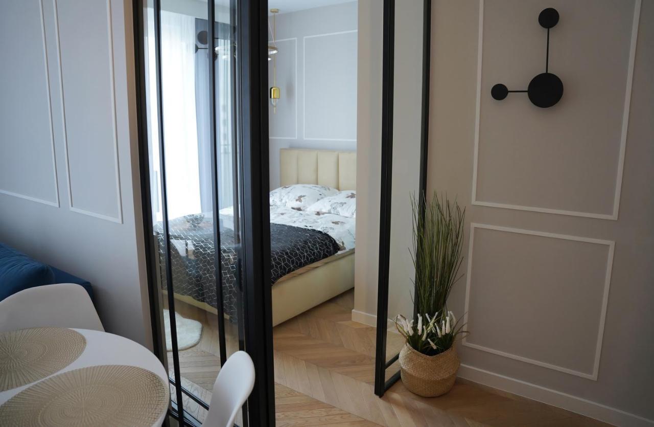 Apartamenty METRO TARGÓWEK 27 Varsovia Exterior foto