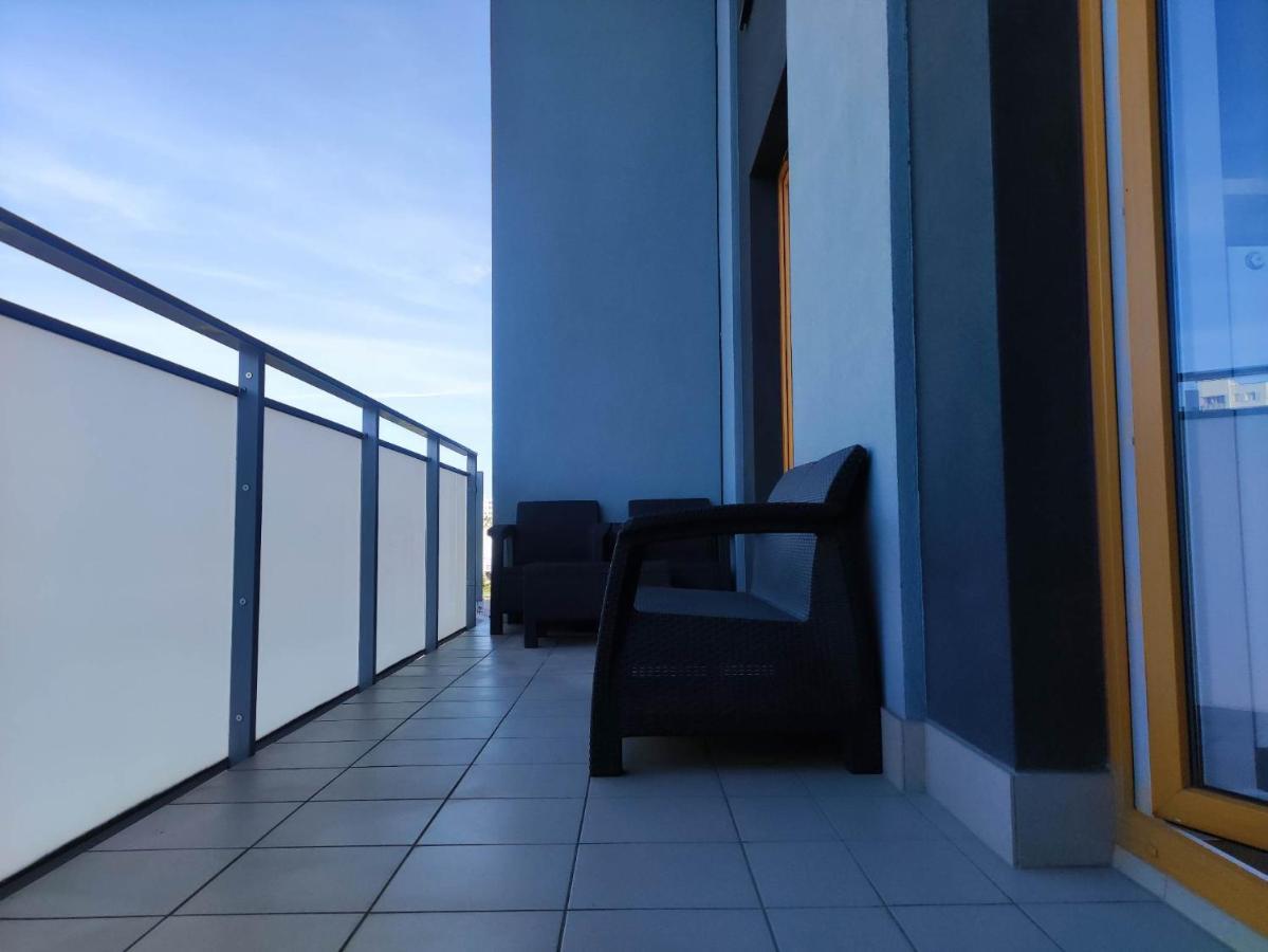 Apartamenty METRO TARGÓWEK 27 Varsovia Exterior foto