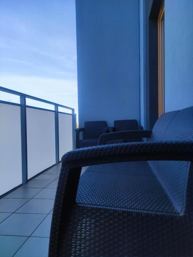 Apartamenty METRO TARGÓWEK 27 Varsovia Exterior foto